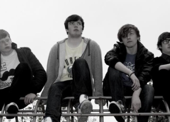 Mere Moths – Water of the Land