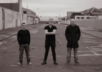 Carnivores – Lion Tamer