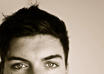 Darrell Coyle – Show You (Live Video)