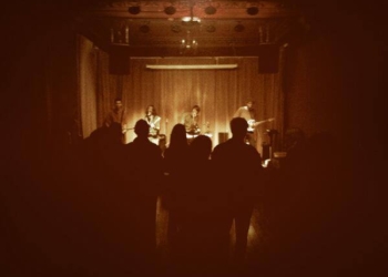 Etches – ‘Let’s Move In’