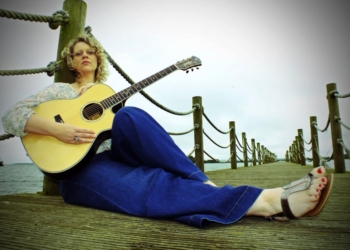 Nina Armstrong – Disappear