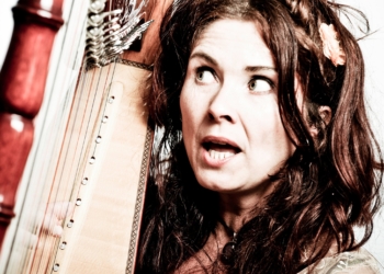 Premiere: Ursula Burns – Comedian