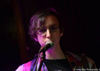 Darren Hill – Hand Of A Wolf