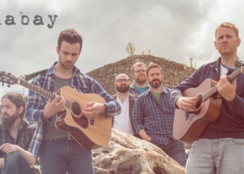 Premiere: Runabay – Woodpecker