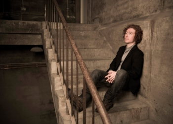 Watch: VerseChorusVerse – The New Paranoia