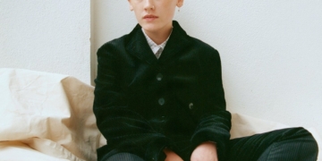 Watch: SOAK – Knock Me Off My Feet