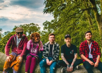 Aeons - Photo by Dan Arnott