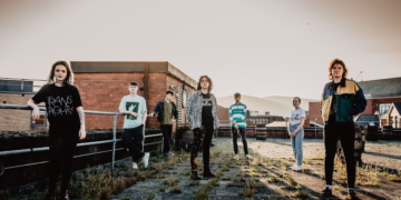 Watch: Scratch My Progress live performances