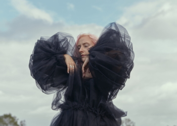 Track by Track: Fears – Oíche