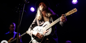 Cormac Neeson - Conor Kerr