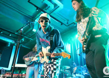 Lemonade Shoelace - Live at Court House - Photography by Robert Brown