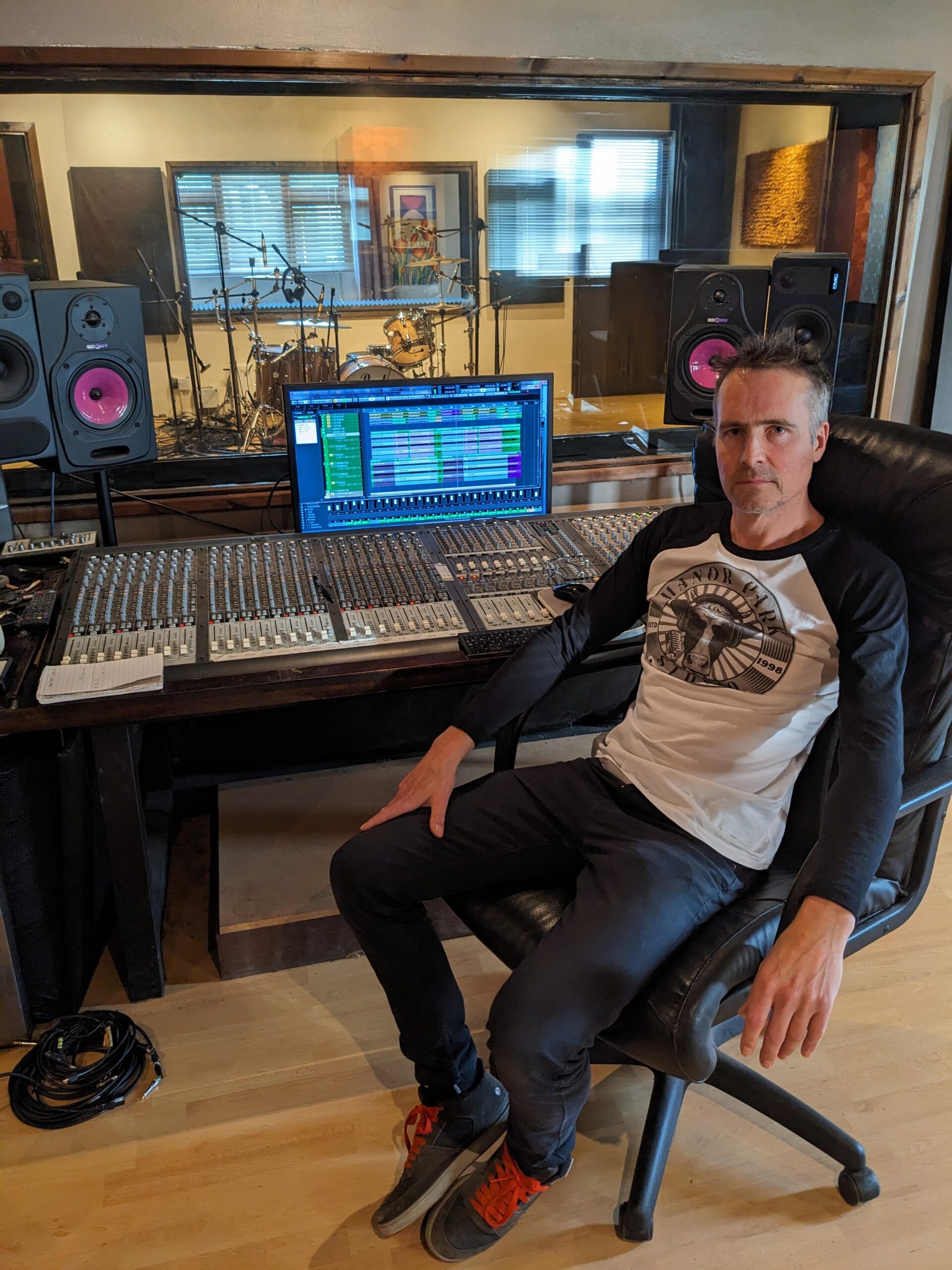 Interview Neal Calderwood at Manor Park Studio Chordblossom