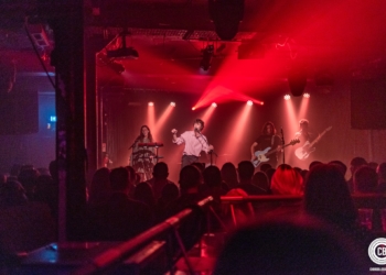 Brand New Friend - Photography by Ben Lamming