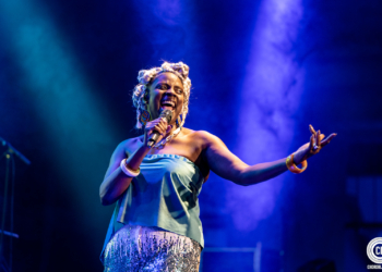 Manukahunney - Photography by Ciaran Mooney