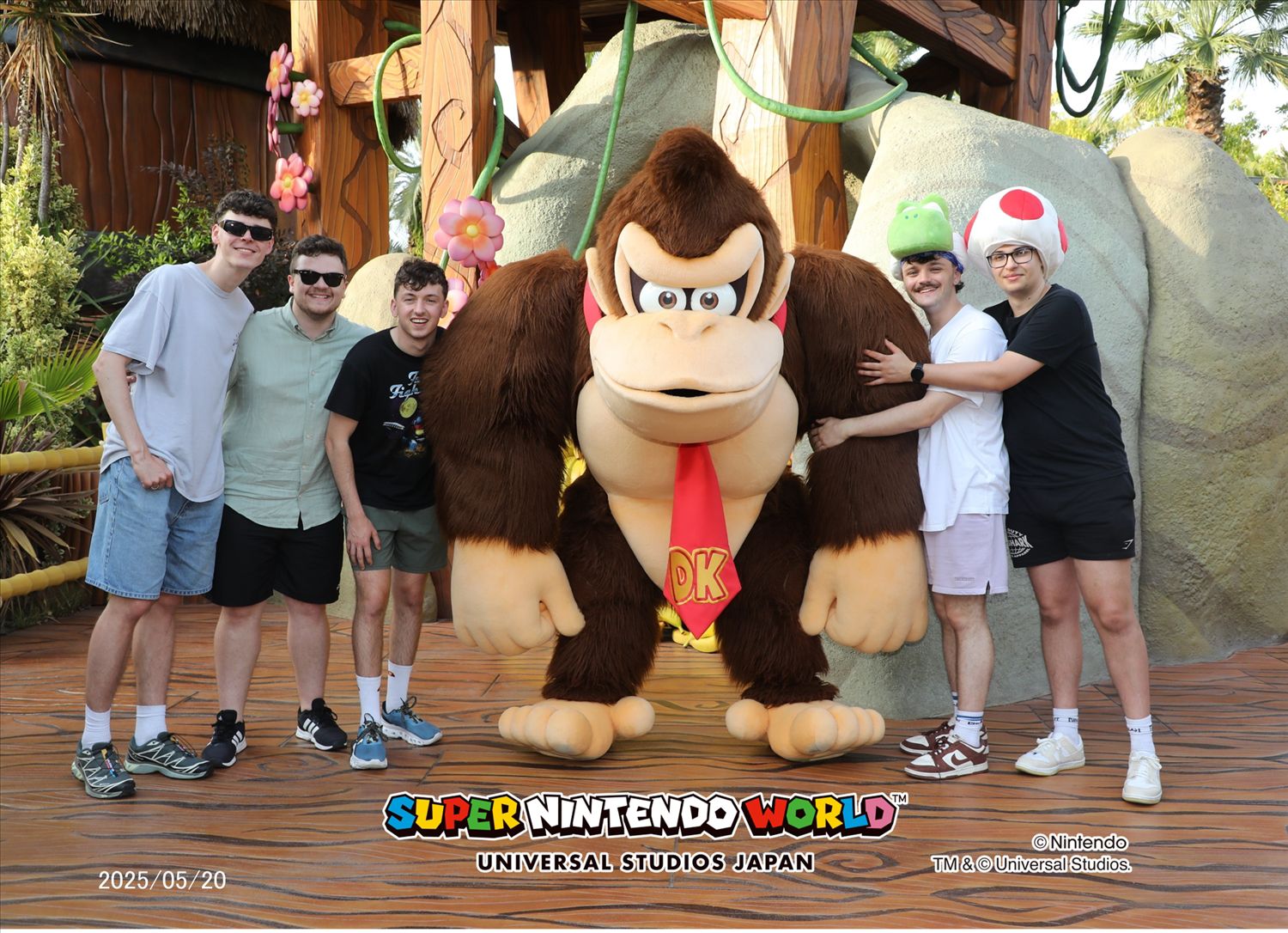 Panic Over Japan Tour with Donkey Kong