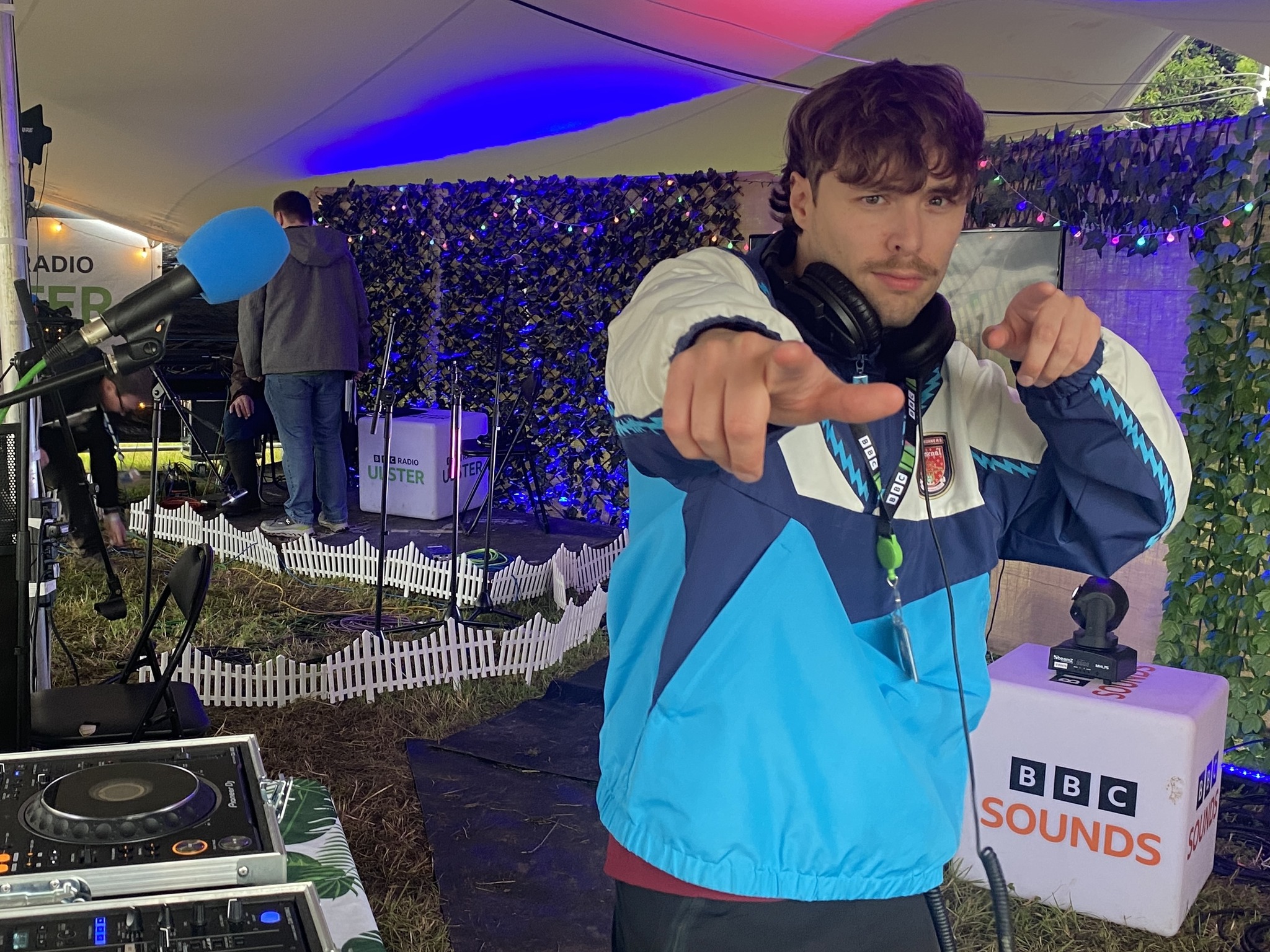 Taylor Johnson Broadcasting Live From Stendhal 2025