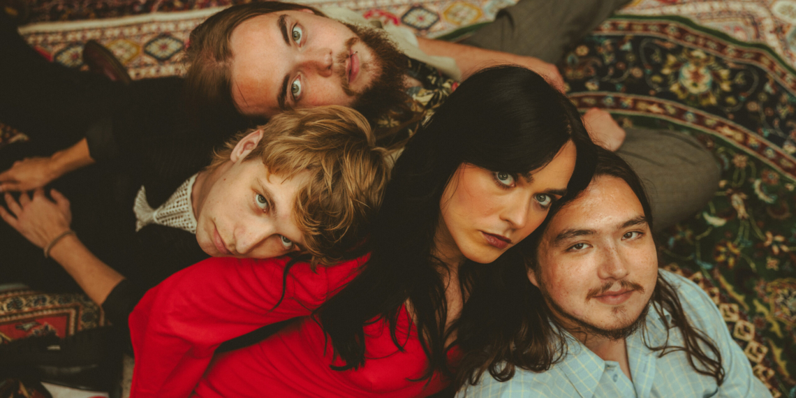 VERA - Ketchup - Photography by Anna Burnett