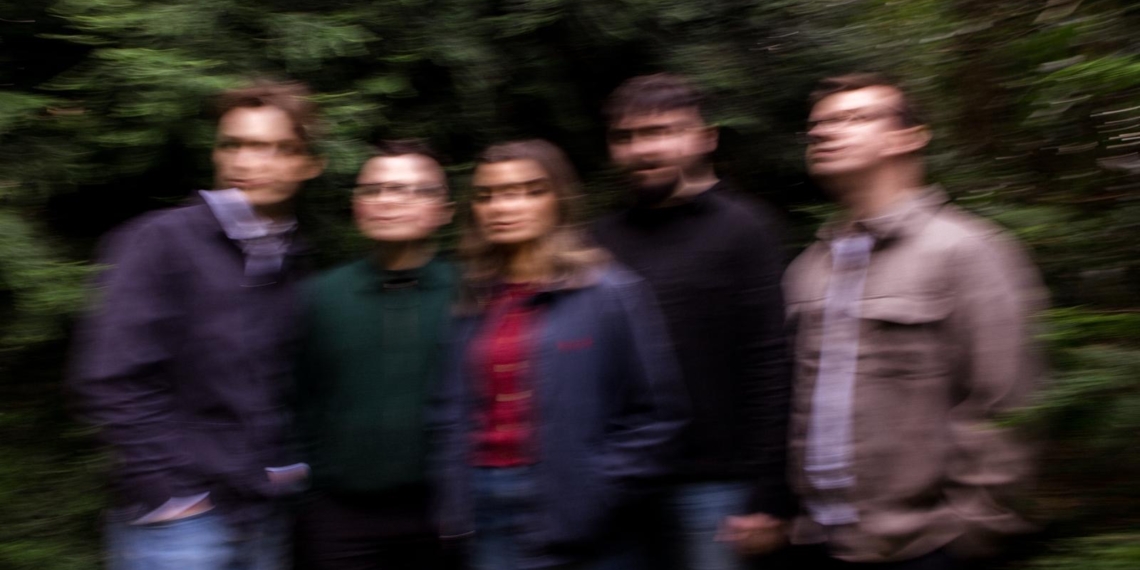 Polar Bolero - Singing and Sailing